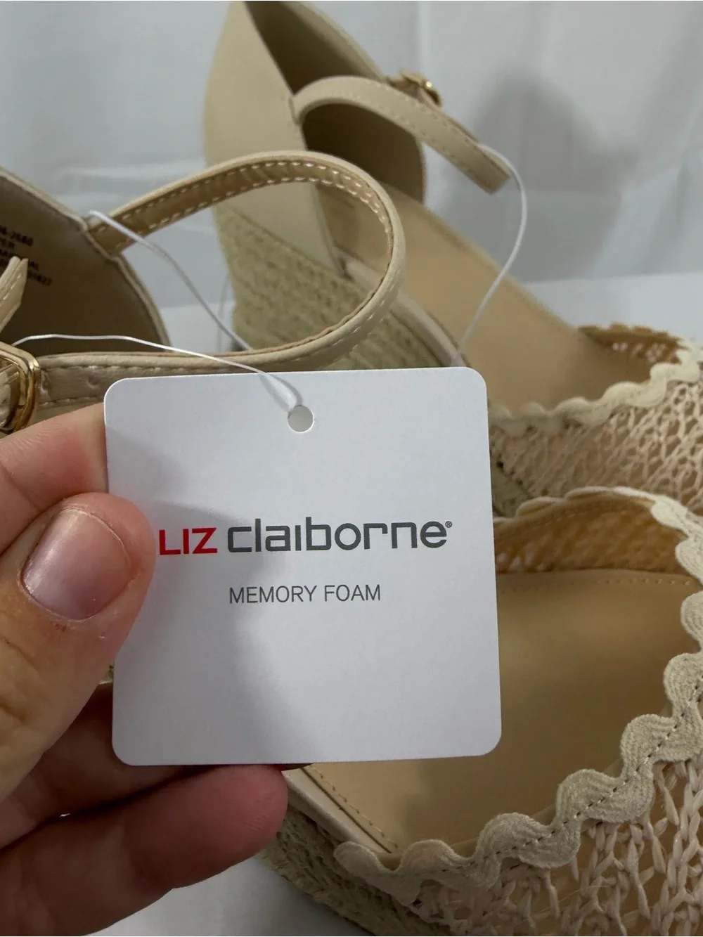 NWT Liz Claiborne Women’s Size 11 Cream Ankle-Strap Espadrille Wedge Sandals